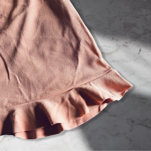 Boohoo Belted Frill Hem Crepe Mini Skirt In Rose Size 12 - Picture 5 of 5